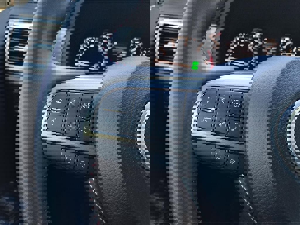 Used 2023 Lexus GX 460 Luxury w/ Accessory Package image 22