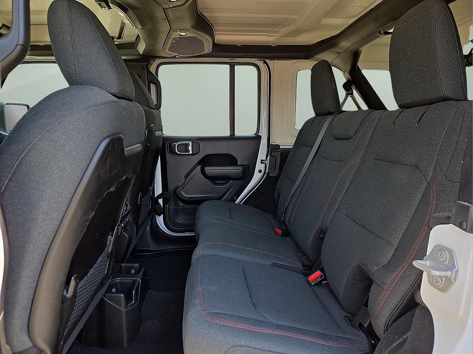 Used 2025 Jeep Wrangler Unlimited Rubicon AWD/4WD image 10