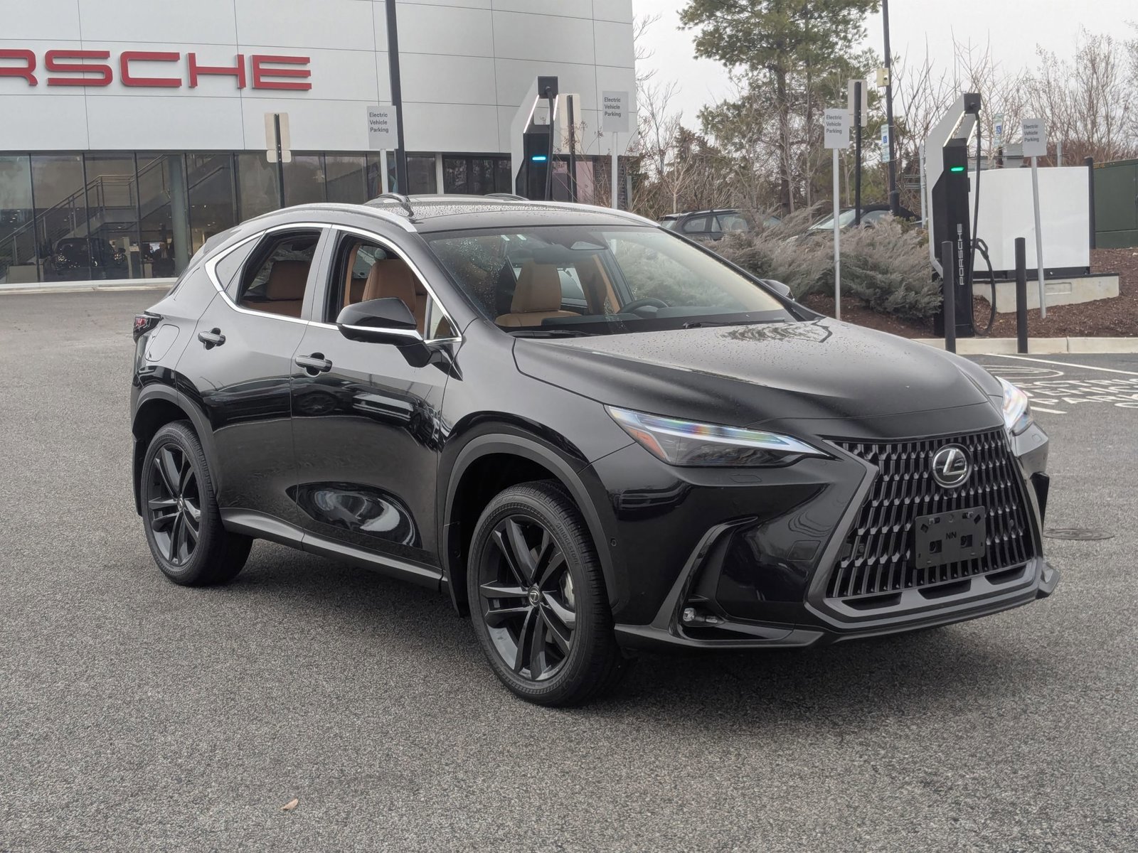 Used 2025 Lexus NX 450h+ AWD w/ Accessory Package (2T) image 7
