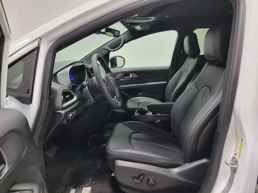 New 2027 Chrysler Pacifica LX FWD image 49