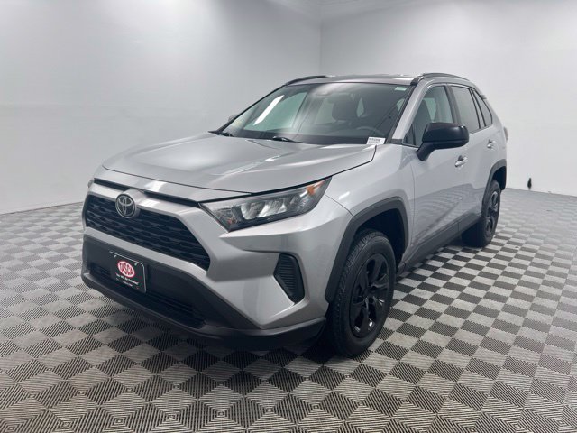 Used 2019 Toyota RAV4 LE w/ Carpet Mat Package AWD/4WD image 2