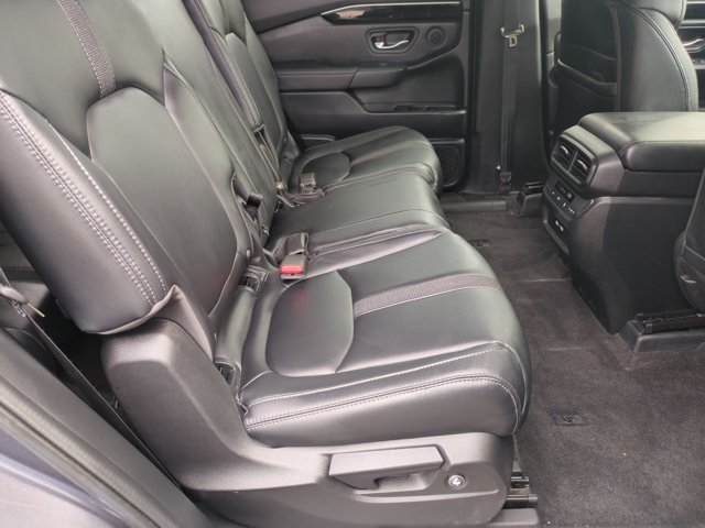 Certified 2023 Honda Pilot Touring image 23