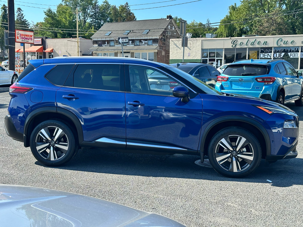 Used 2023 Nissan Rogue SL w/ SL Premium Package image 4