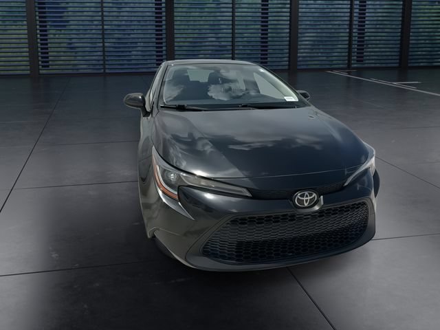 Used 2022 Toyota Corolla LE FWD image 3