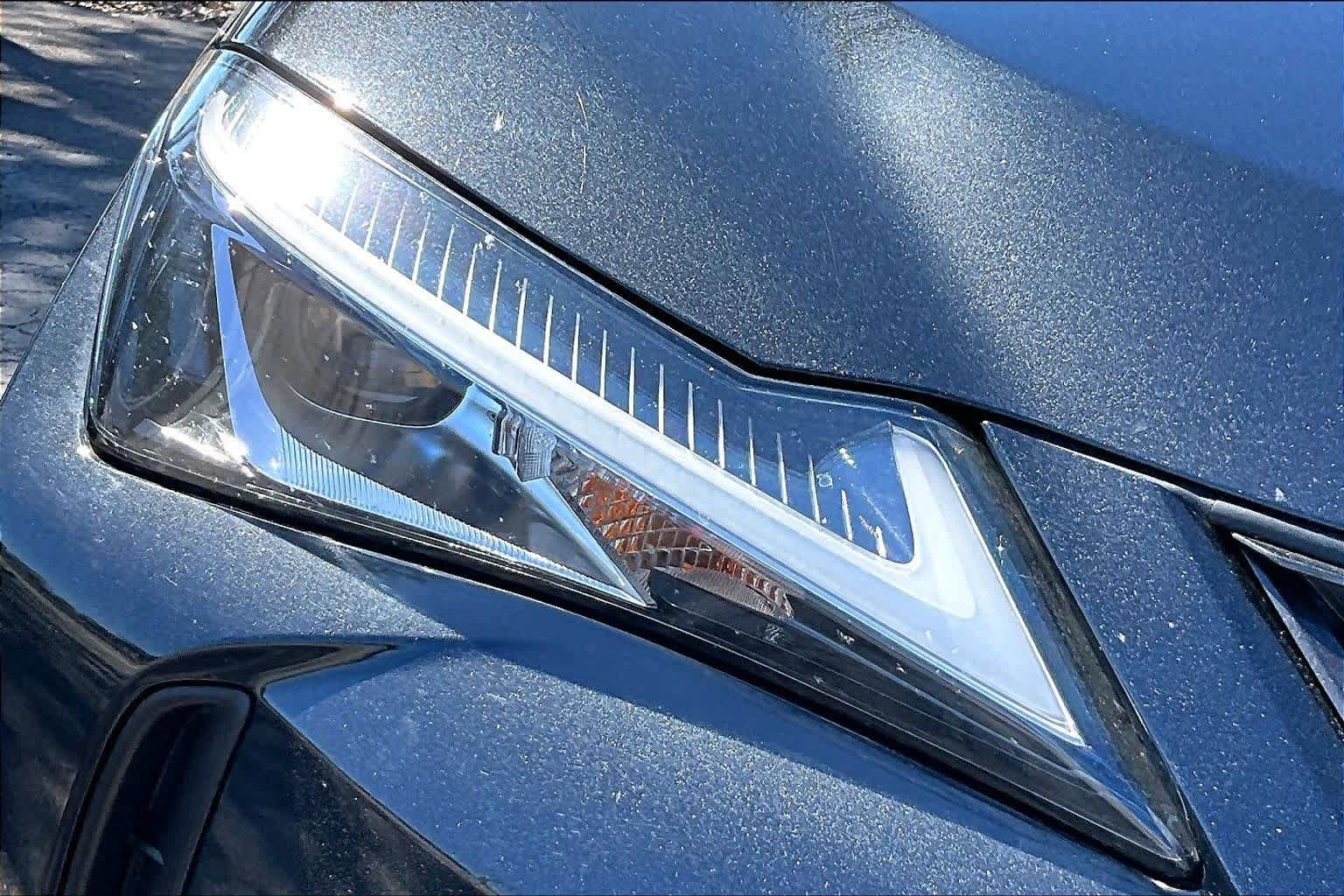 Used 2021 Lexus UX 200 w/ Premium Package FWD image 28