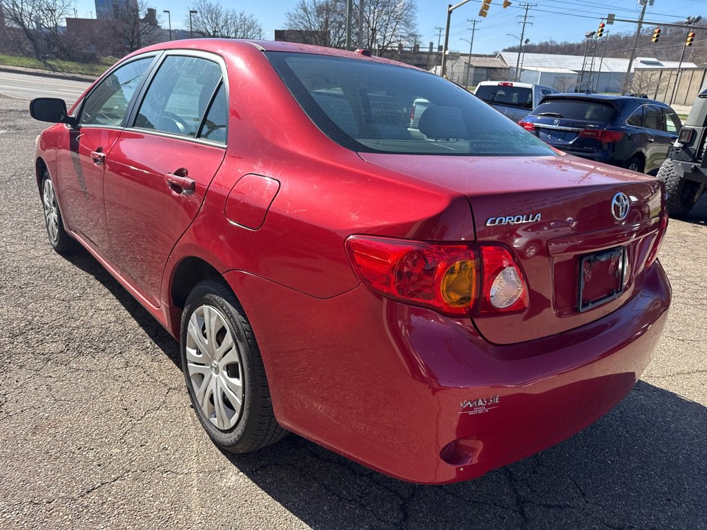 Used 2010 Toyota Corolla CE image 2