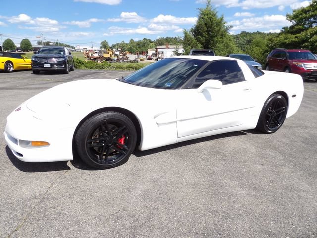 Used 2004 Chevrolet Corvette Coupe w/ Roof Package