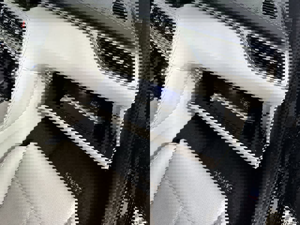 Used 2025 Genesis G70 2.5T image 25