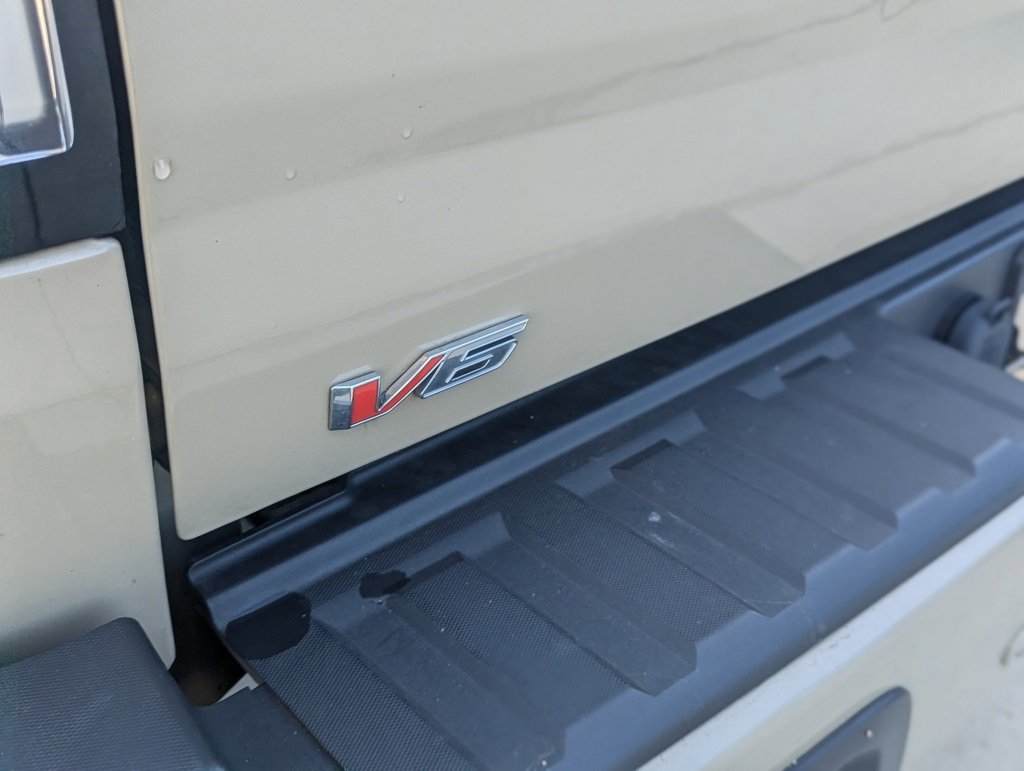 Used 2022 GMC Canyon AT4 w/ Trailering Package image 10