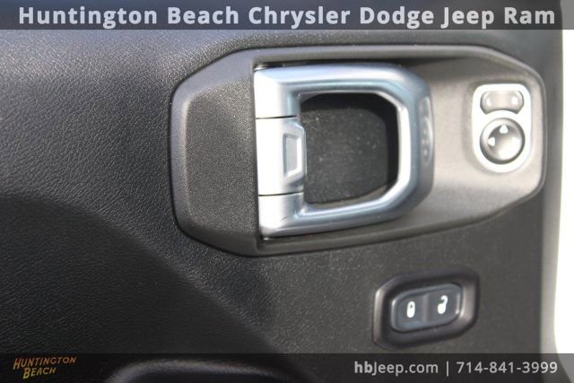 Used 2018 Jeep Wrangler Unlimited Sport S image 9
