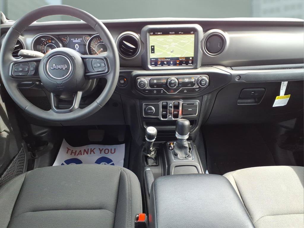 Used 2023 Jeep Gladiator Sport AWD/4WD image 19