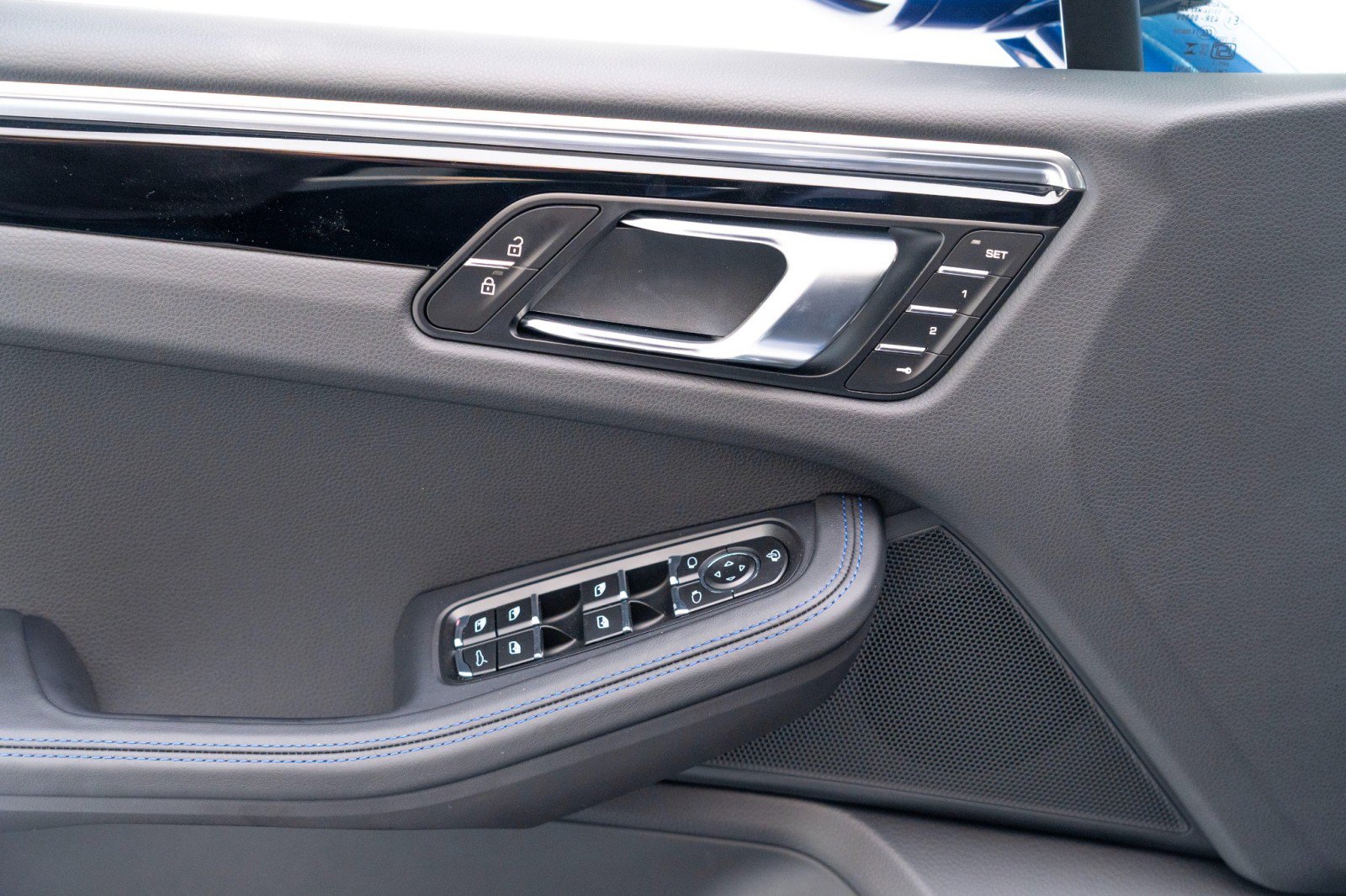 New 2025 Porsche Macan image 22