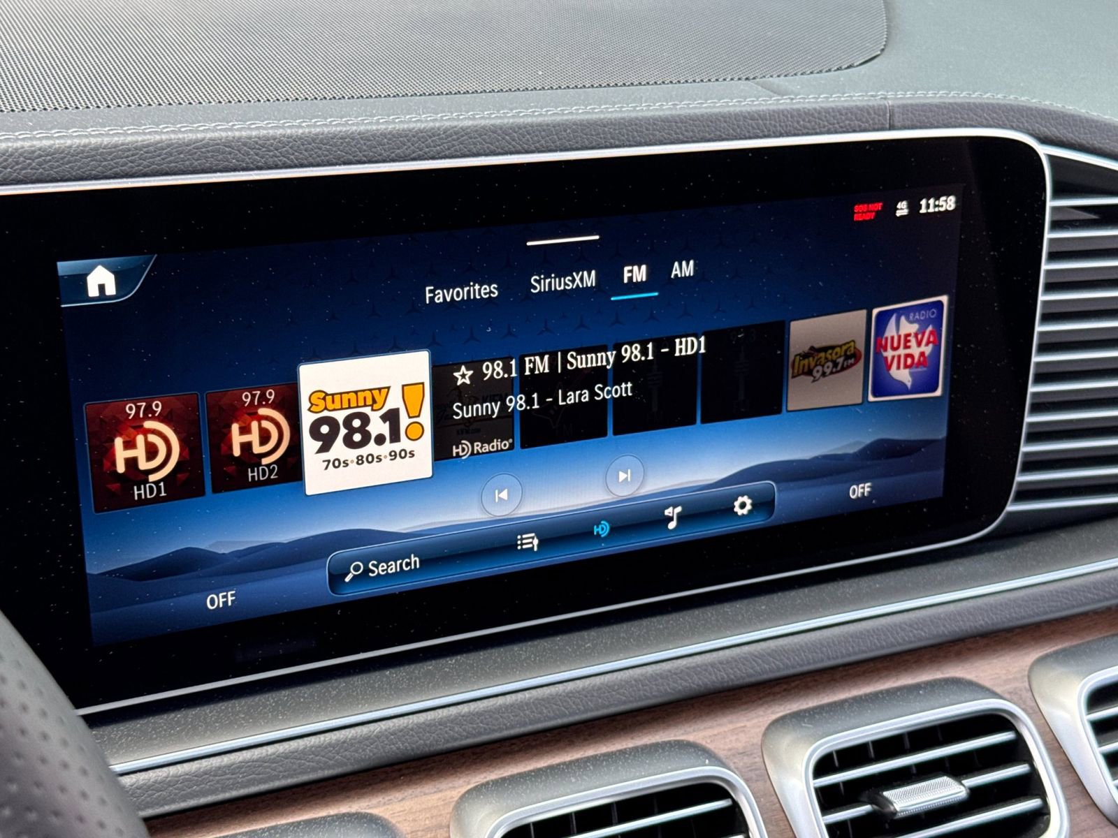 New 2025 Mercedes-Benz GLS 450 4MATIC image 22