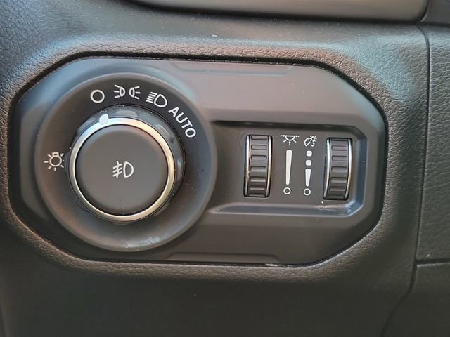 Used 2021 Jeep Wrangler Unlimited Sport AWD/4WD image 28