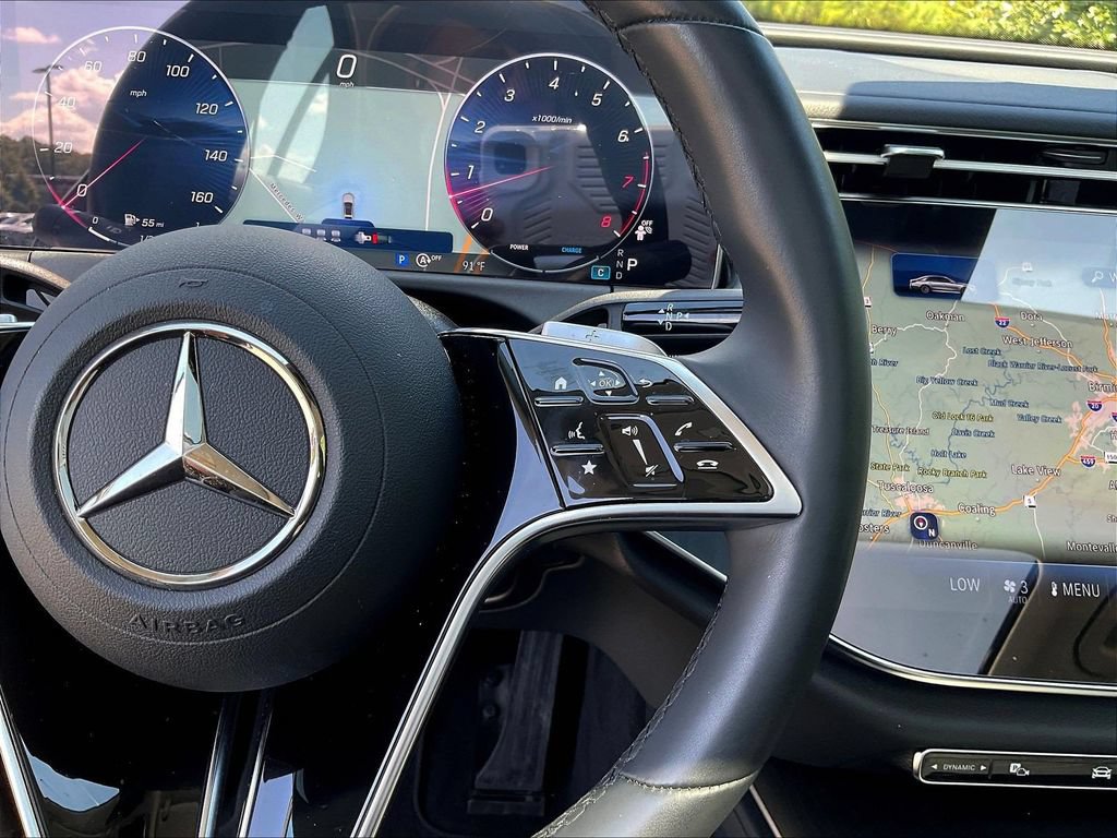 Used 2025 Mercedes-Benz E 350 4MATIC Sedan image 14