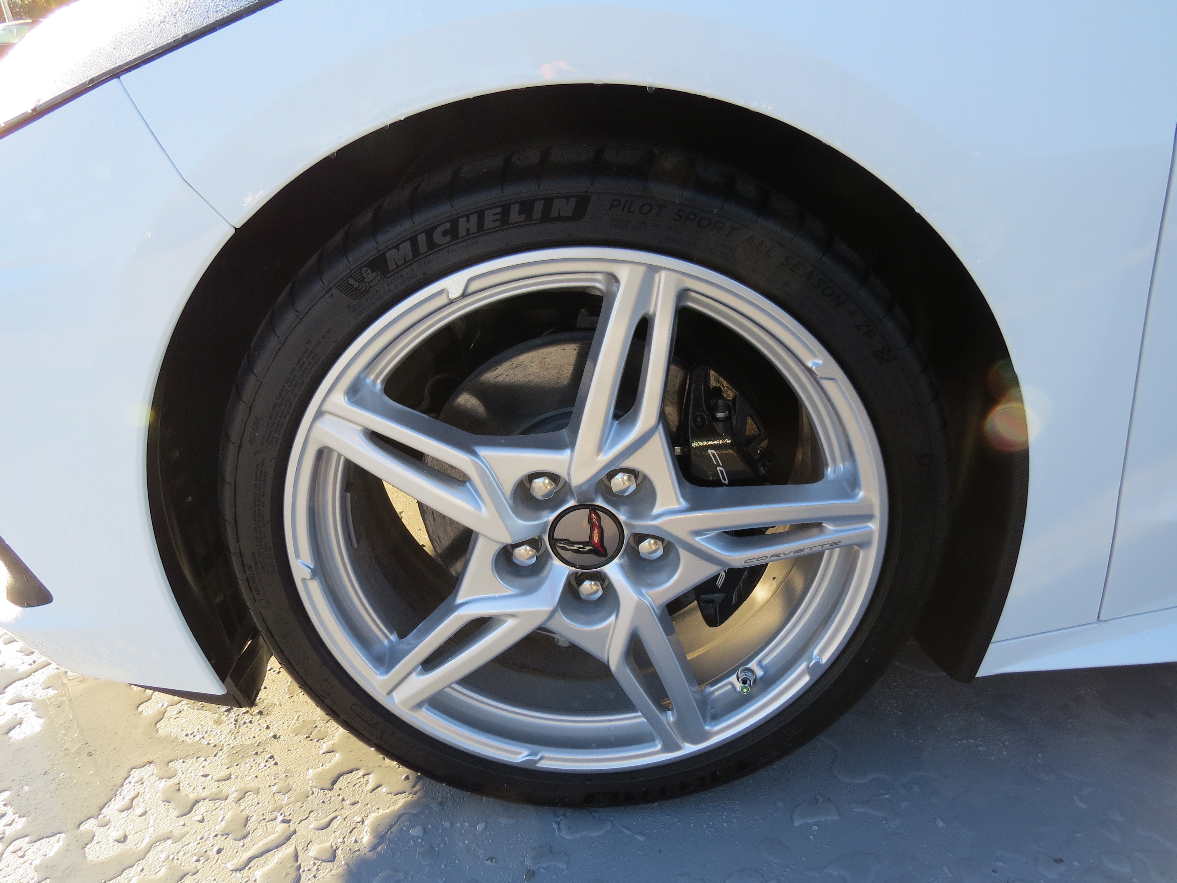 Used 2025 Chevrolet Corvette Stingray Coupe w/ 1LT image 11