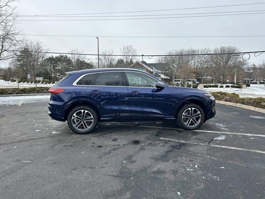 New 2025 Audi Q5 Premium image 8