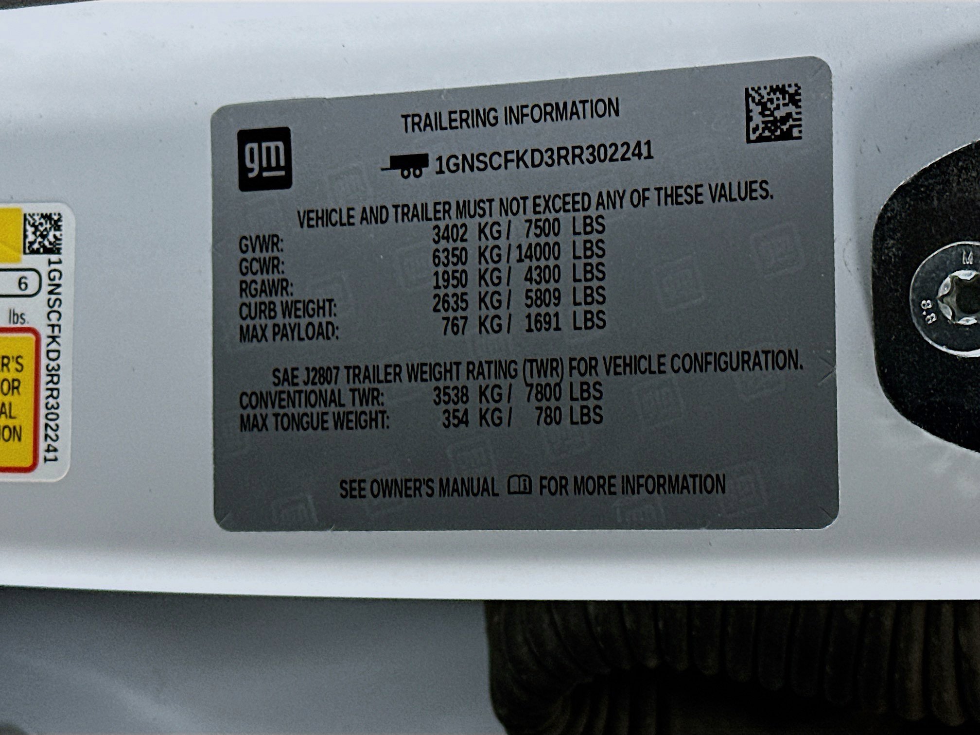 Used 2024 Chevrolet Suburban Premier RWD image 12