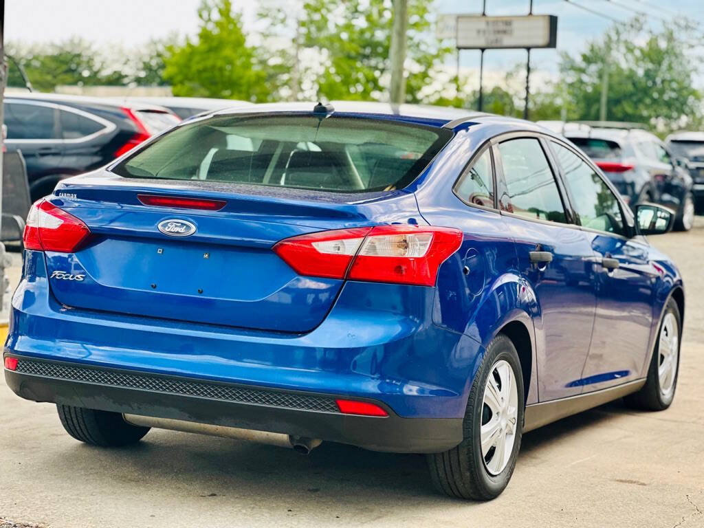 Used 2012 Ford Focus S FWD image 6