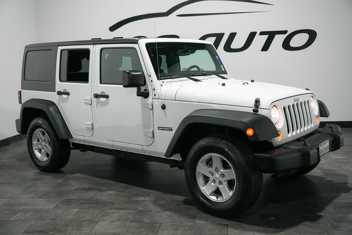 Used 2015 Jeep Wrangler Unlimited Sport w/ Quick Order Package 24S AWD/4WD image 7