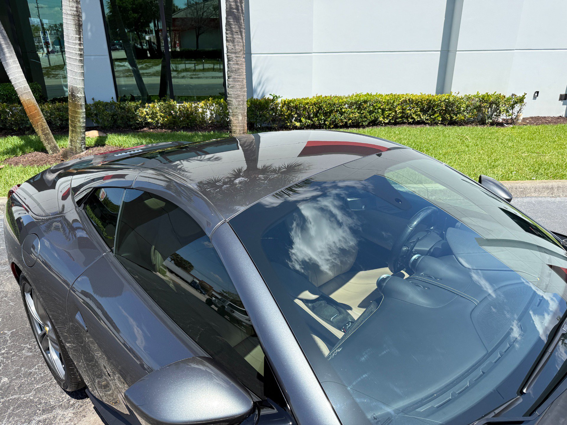 Used 2019 Ferrari Portofino RWD image 28