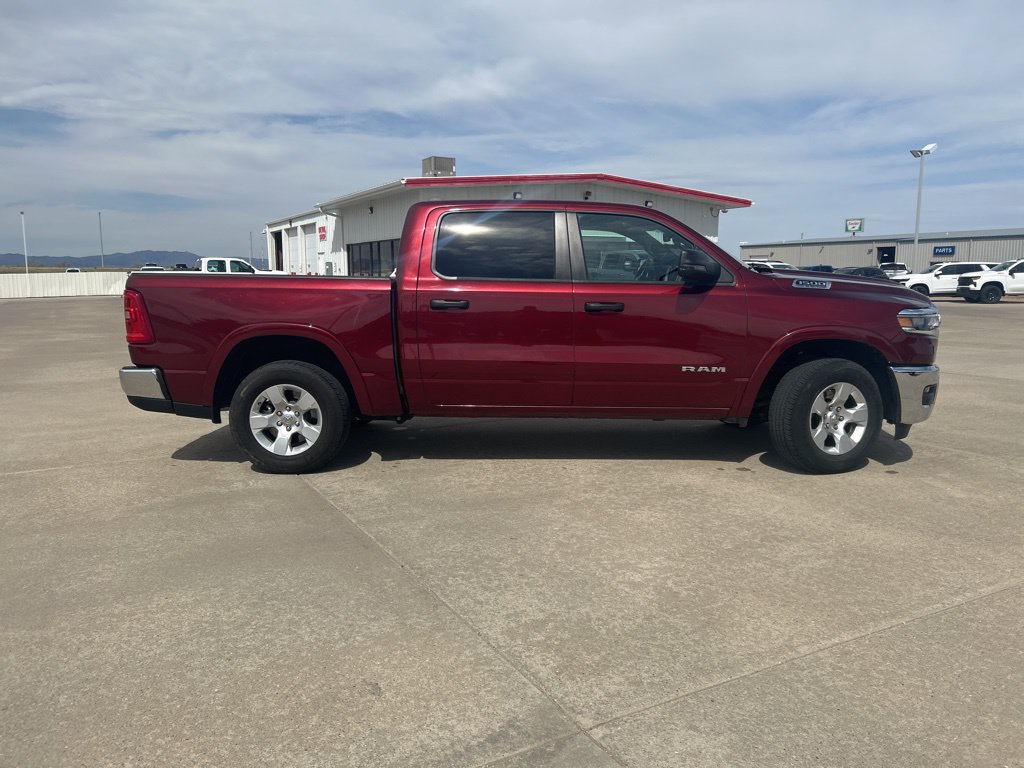 Used 2025 RAM 1500 Big Horn AWD/4WD image 7