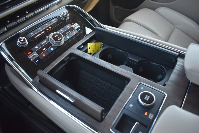 Used 2023 Lincoln Navigator L Reserve image 30