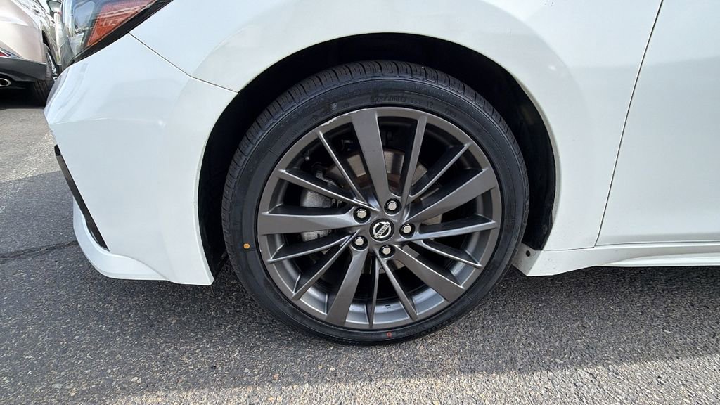 Used 2019 Nissan Maxima Platinum w/ Reserve Package image 10