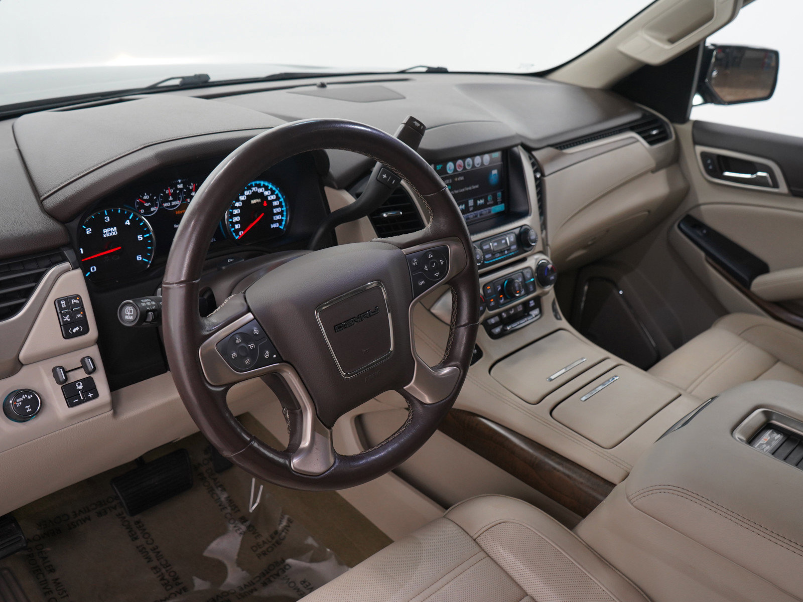 Used 2018 GMC Yukon Denali image 30