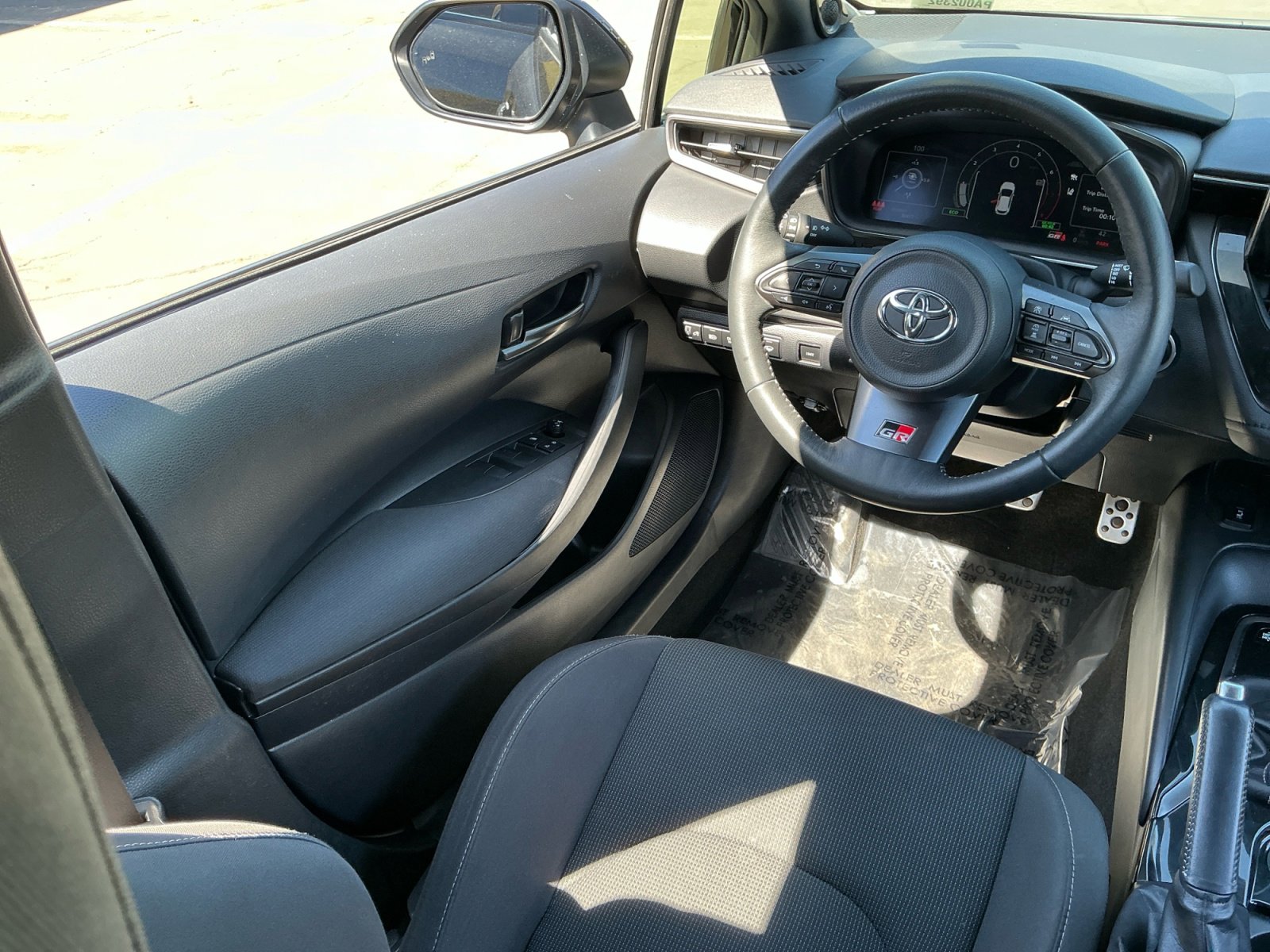 Used 2023 Toyota Corolla Core w/ Performance Package image 18