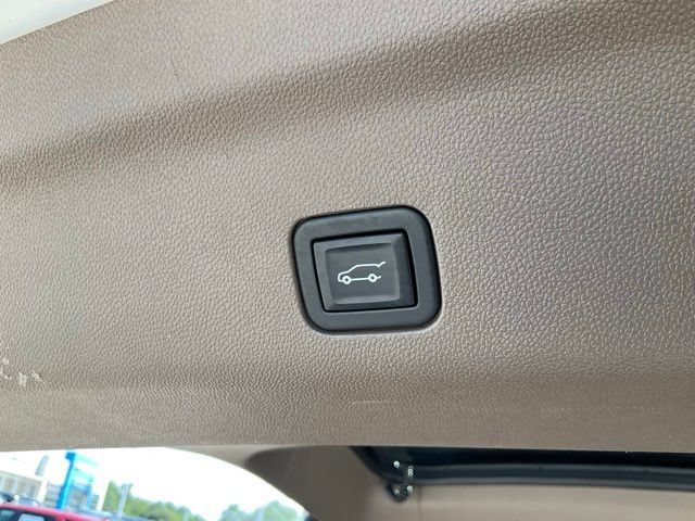 Used 2021 GMC Yukon Denali w/ Denali Ultimate Package AWD/4WD image 21