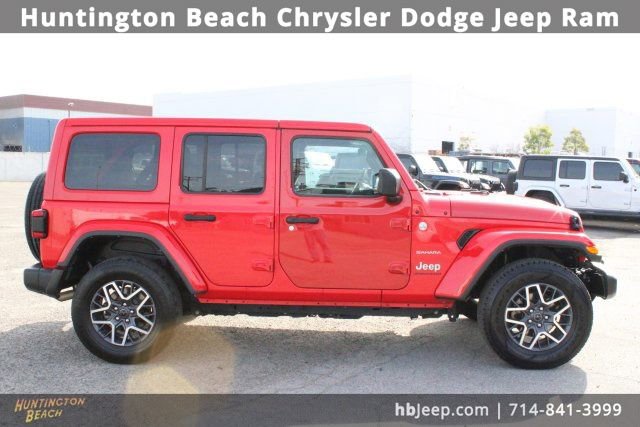 Used 2024 Jeep Wrangler Sahara image 3