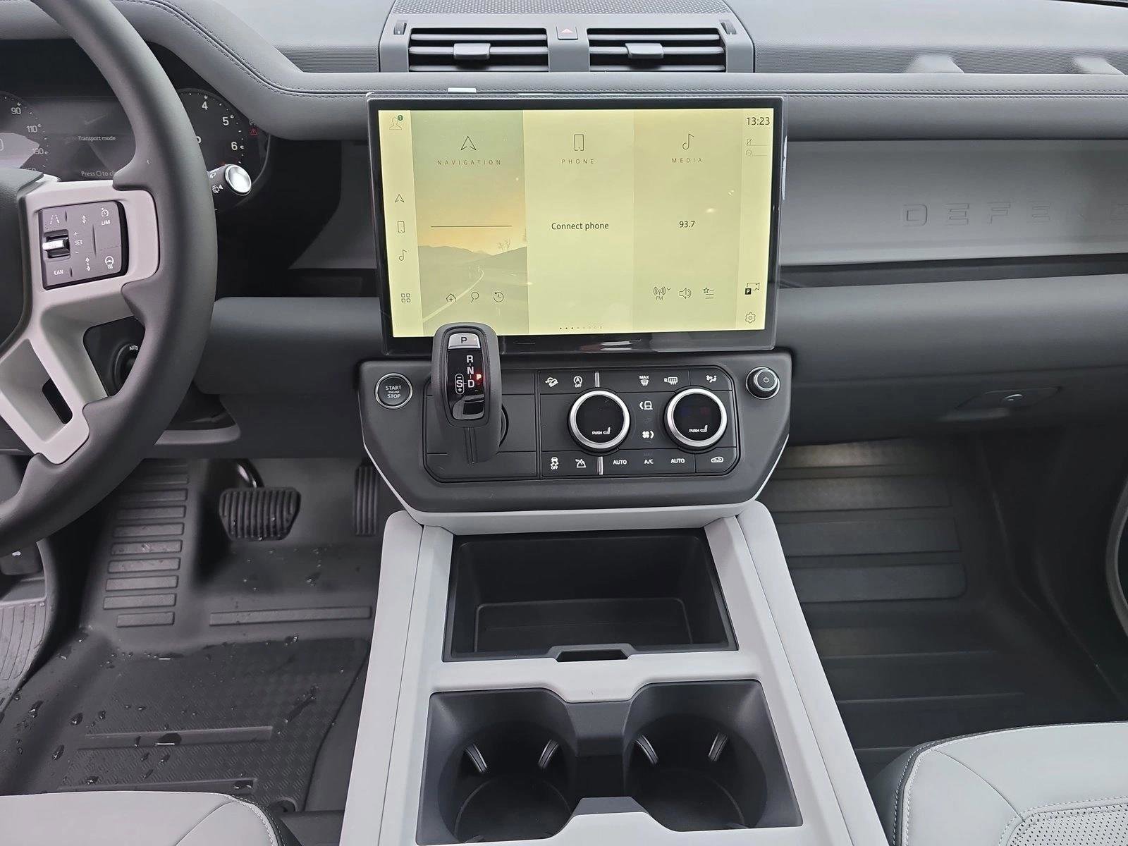 New 2026 Land Rover Defender 110 S AWD/4WD image 19