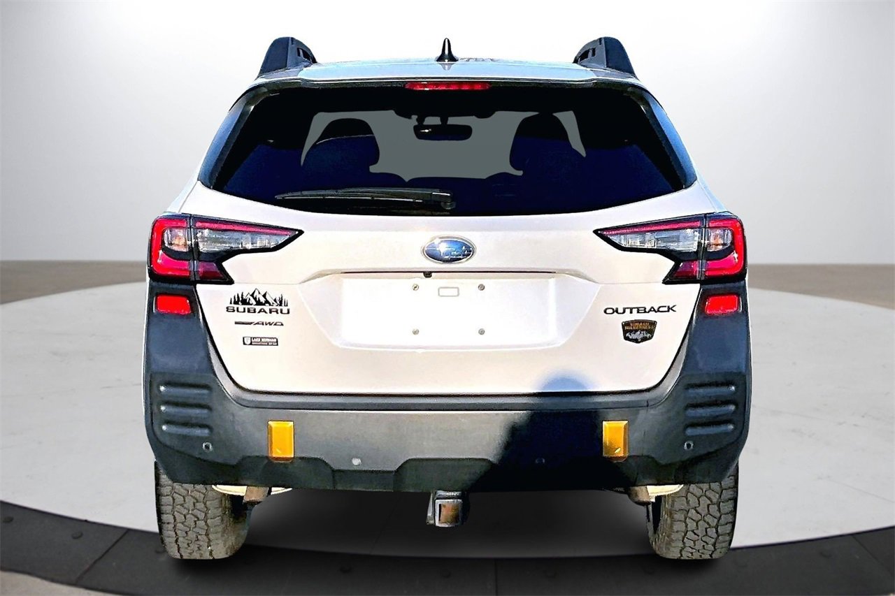 Used 2022 Subaru Outback Wilderness image 7