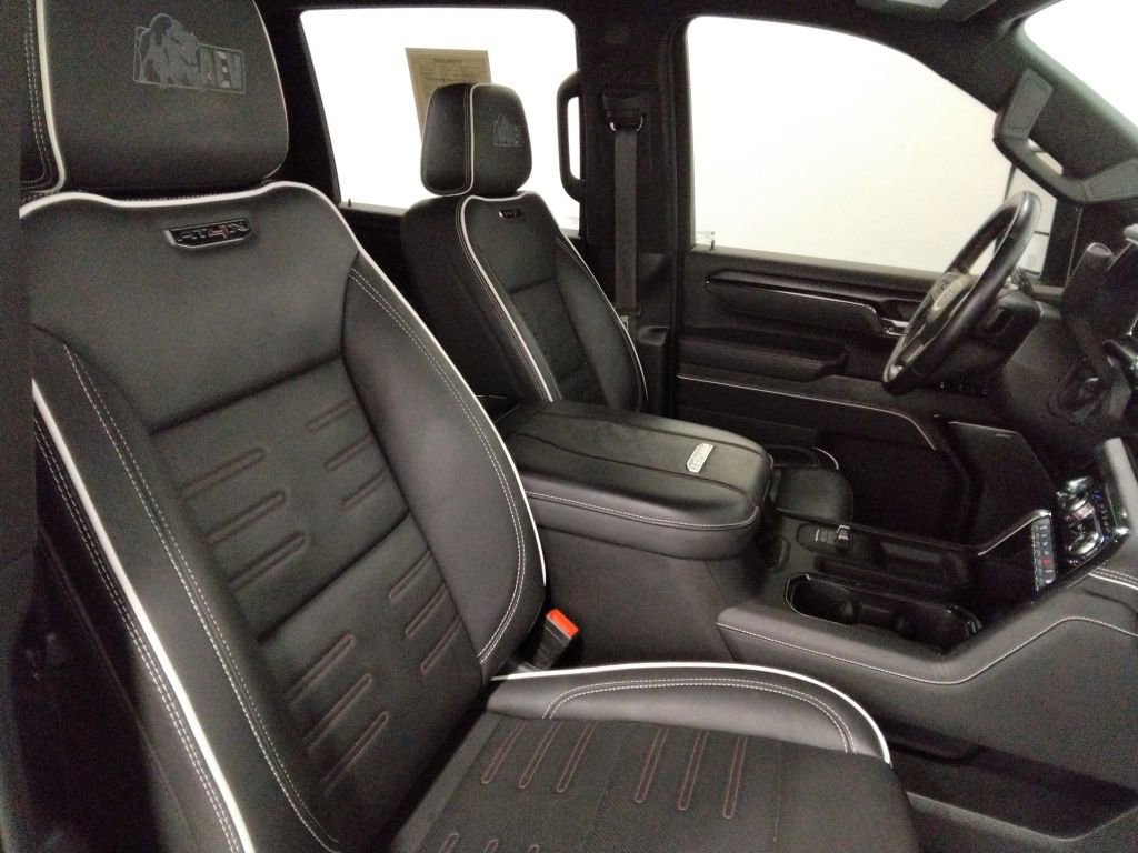 Used 2024 GMC Sierra 2500 AT4X w/ AT4X AEV Edition image 41