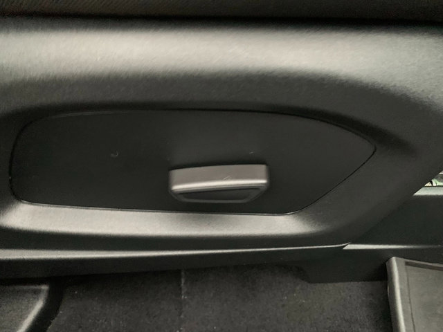 Used 2022 Ford Explorer XLT w/ Class IV Trailer Tow Package image 12