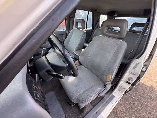 Used 1997 Isuzu Rodeo S RWD image 9
