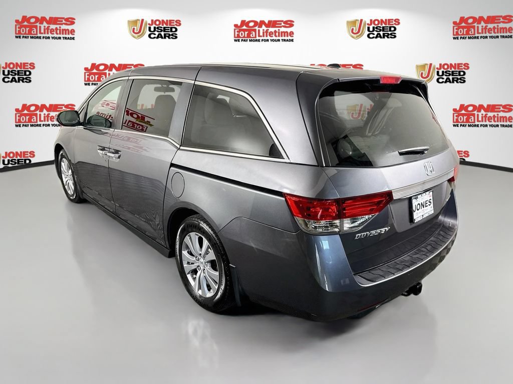 Used 2017 Honda Odyssey SE image 2