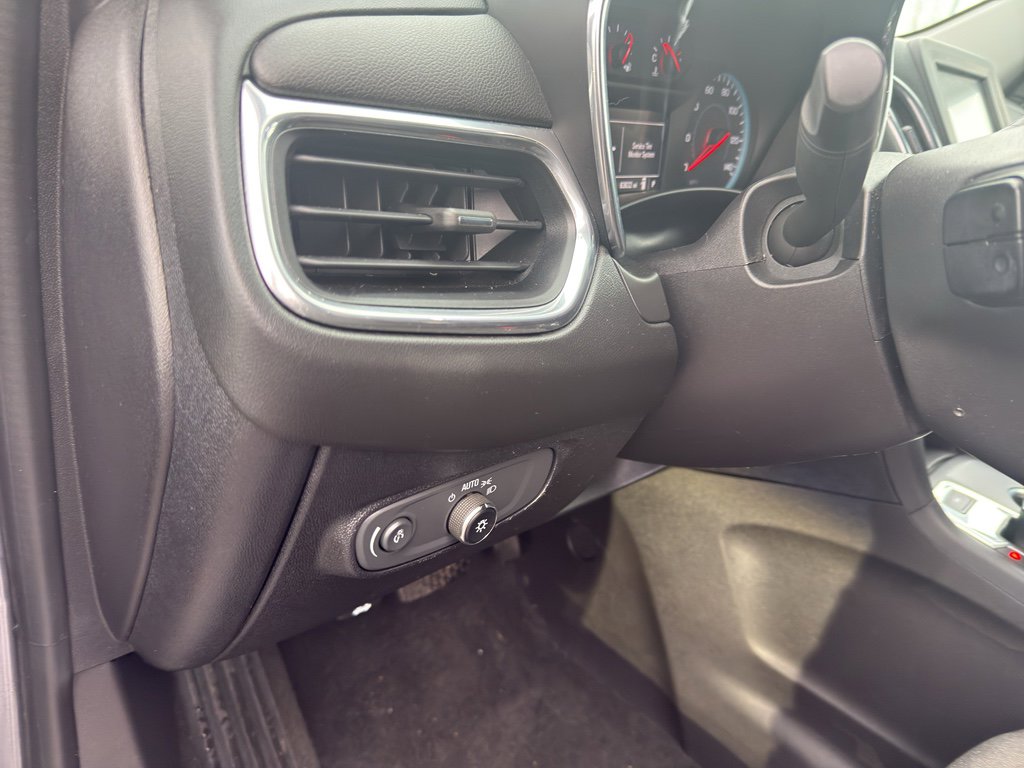 Used 2018 Chevrolet Equinox LT image 29