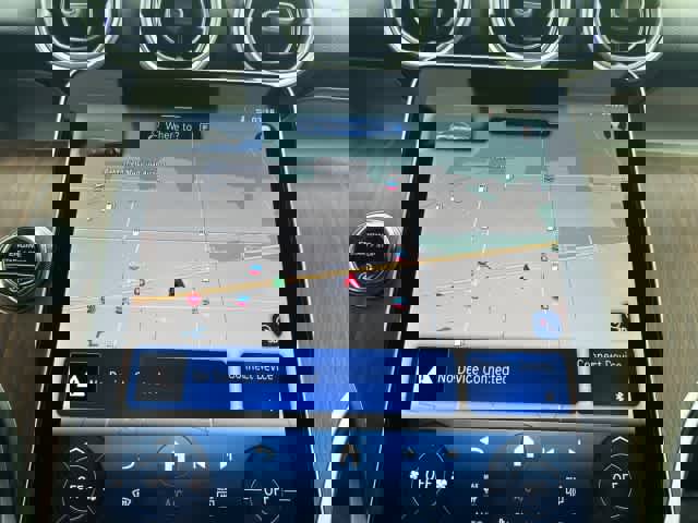 Used 2026 Mercedes-Benz GLC 300 image 26