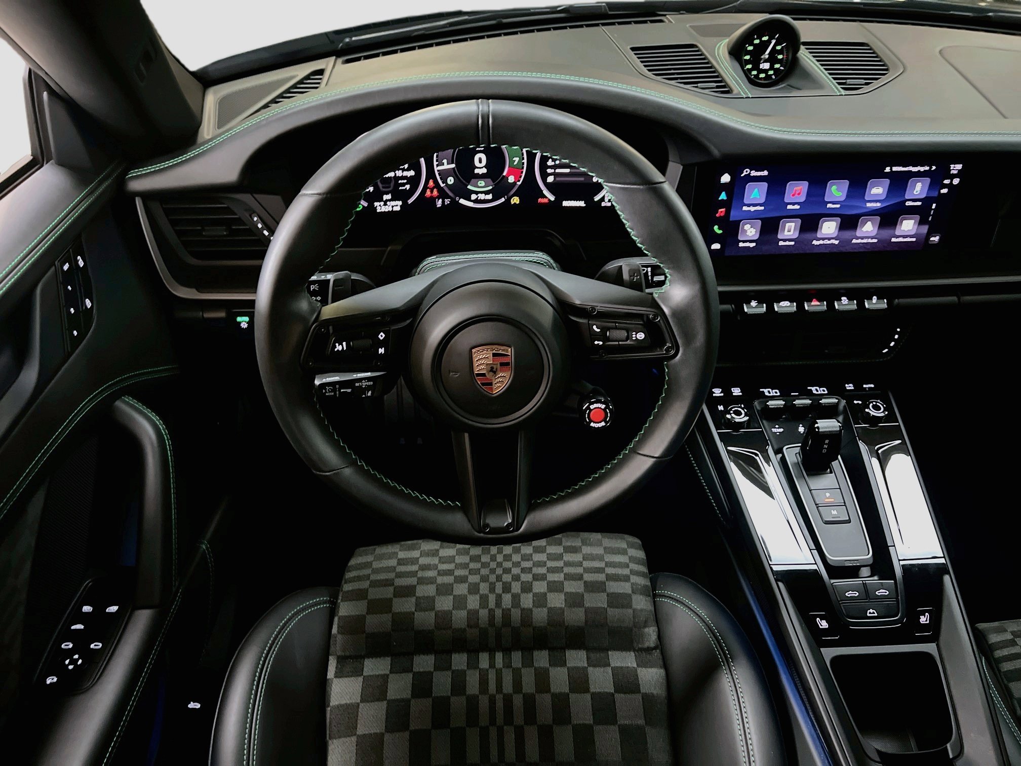 Certified 2026 Porsche 911 Carrera 4 GTS AWD/4WD image 24