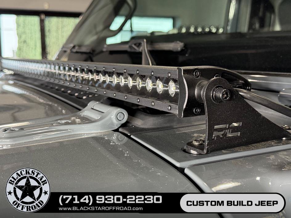 Used 2025 Jeep Wrangler Unlimited Rubicon 4xe w/ Safety Group AWD/4WD image 38