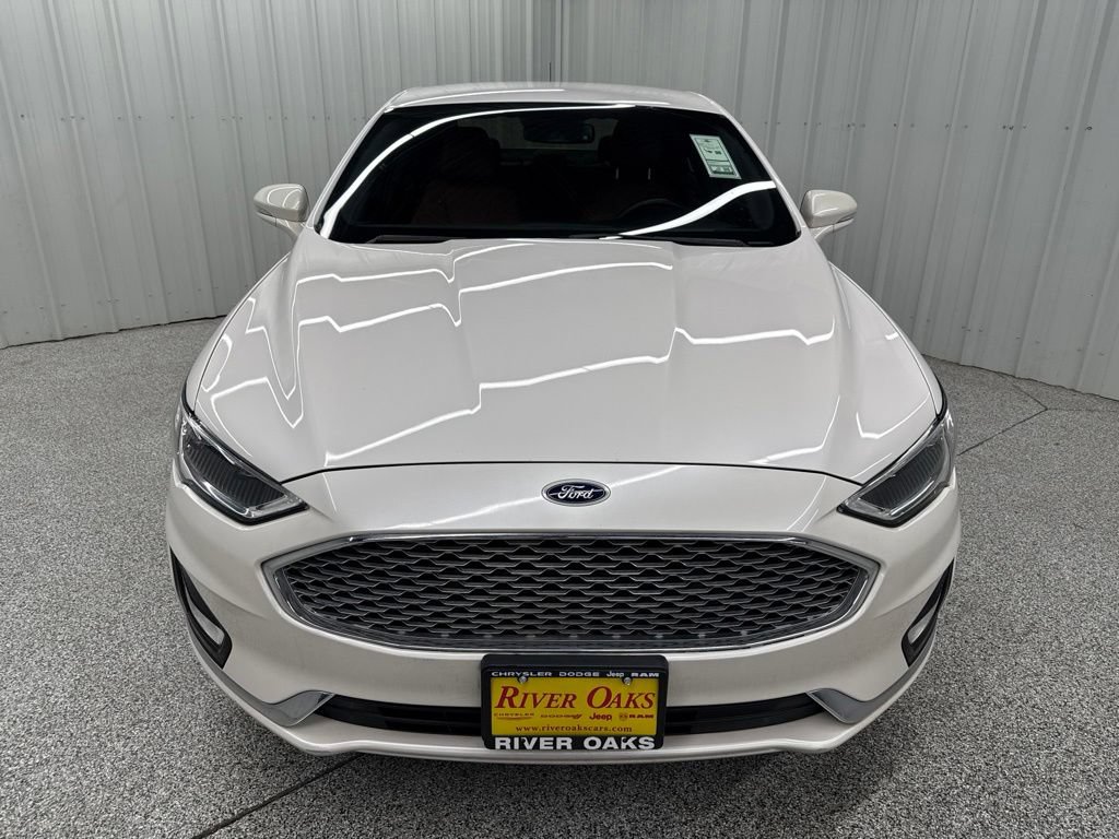 Used 2019 Ford Fusion Energi Titanium FWD image 2