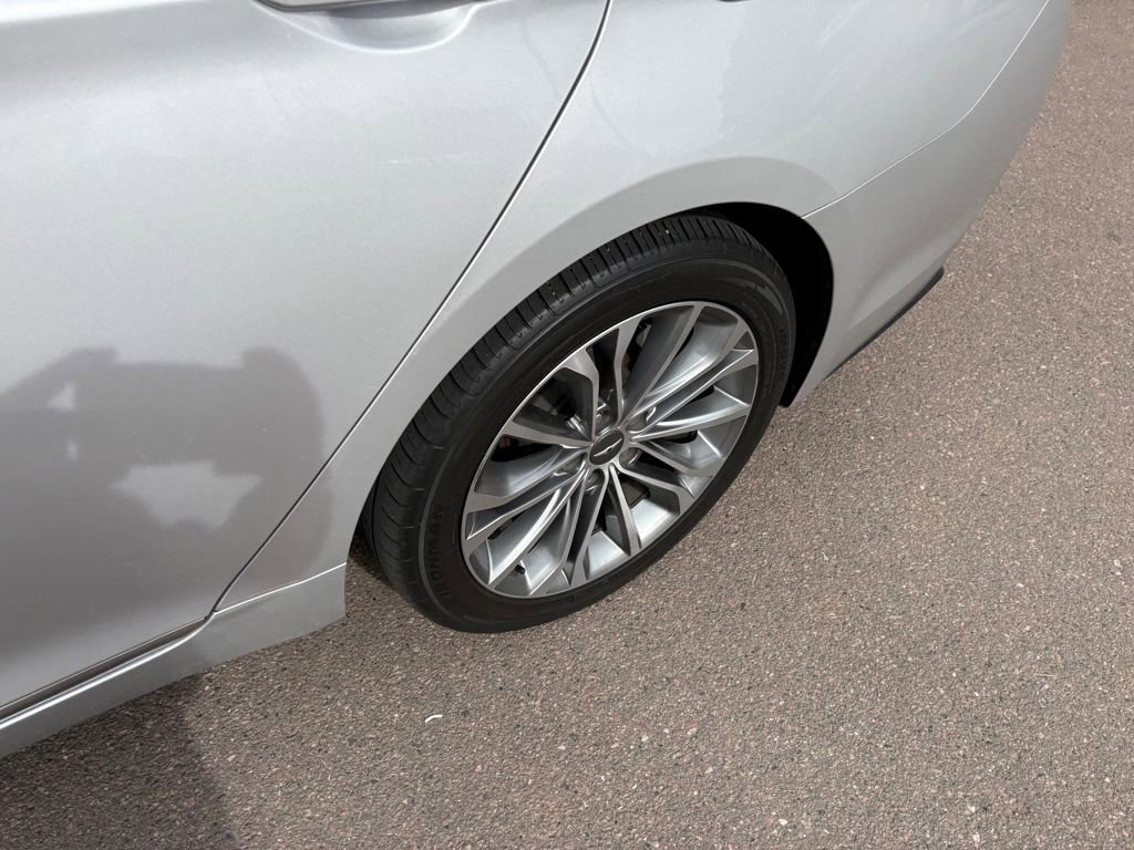 Used 2017 Genesis G80 3.8 w/ Option Group 03 image 10