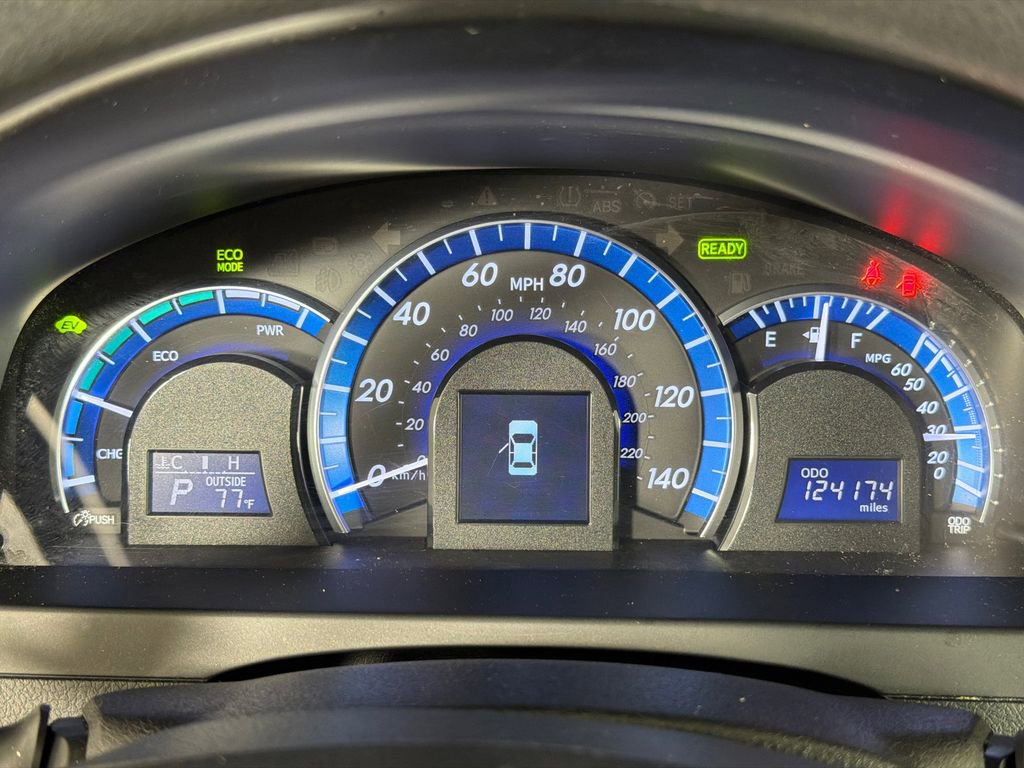 Used 2014 Toyota Camry LE FWD image 23
