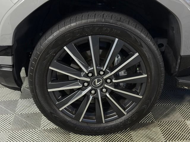 Used 2024 Lexus GX 550 w/ Accessory Package (2T) AWD/4WD image 15