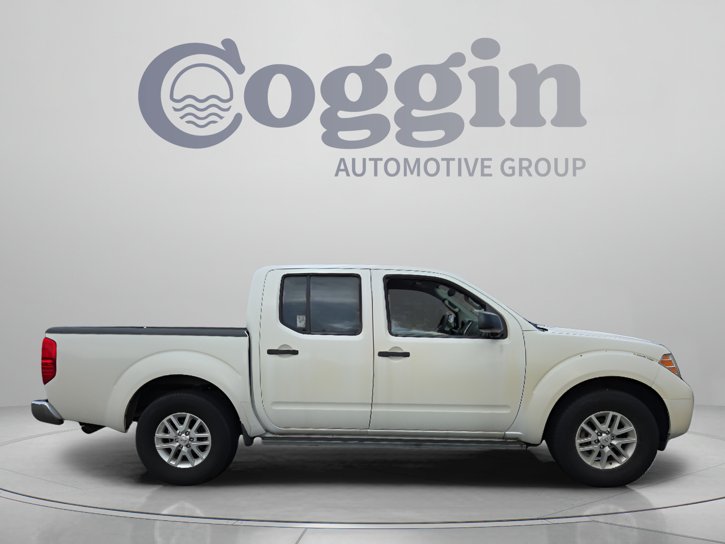 Used 2017 Nissan Frontier SV RWD image 6