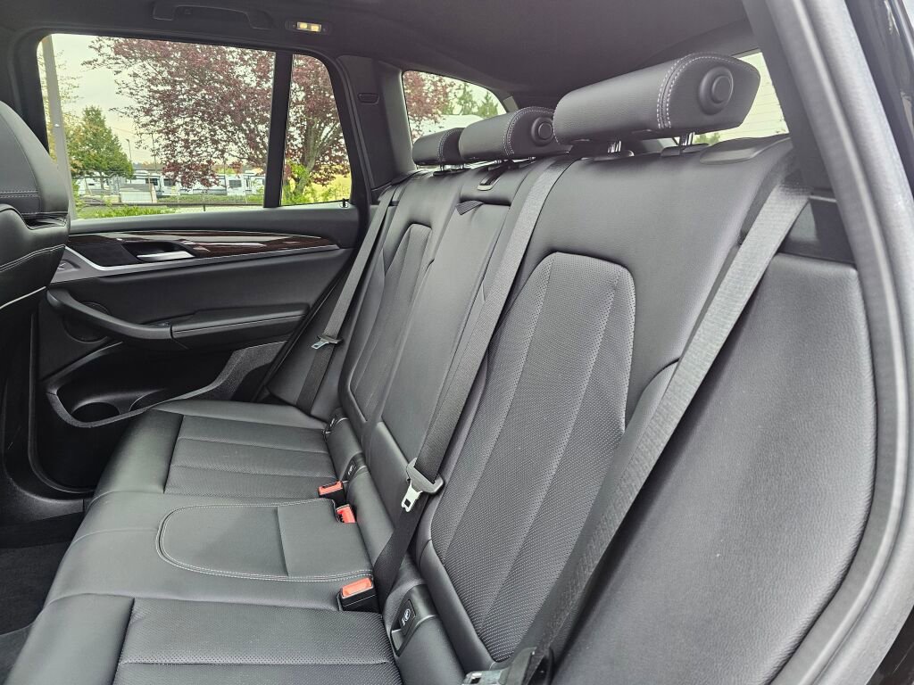Used 2024 BMW X3 xDrive30i w/ Premium Essential Package image 21
