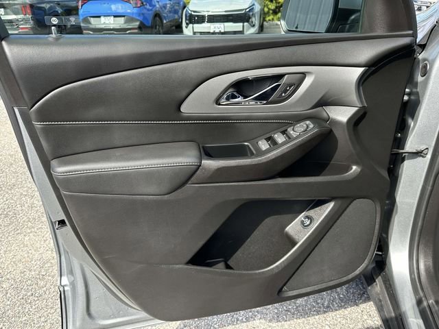 Used 2023 Chevrolet Traverse LT image 29