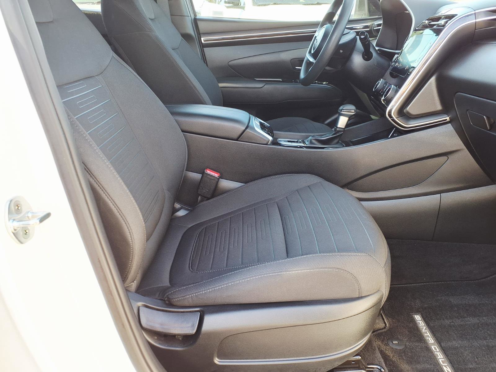 Used 2022 Hyundai Santa Cruz SEL image 11